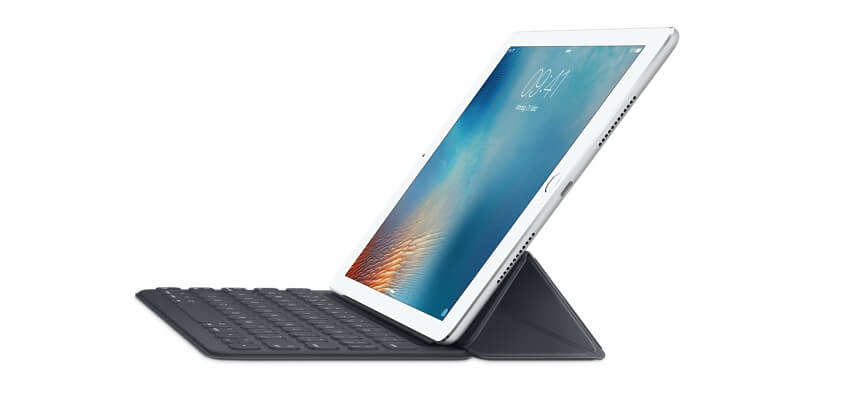 Smart Keyboard – die Tastatur für das iPad Pro 9,7 Zoll. Leider kann Apple immernoch kein Modell mit deutscher QWERTZ-Tastaturbelegung liefern.