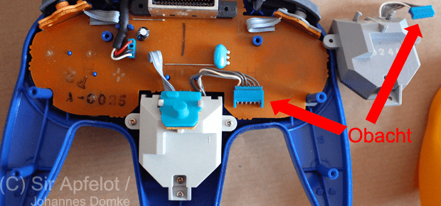 N64 Analogstick auswechseln Stecker lösen
