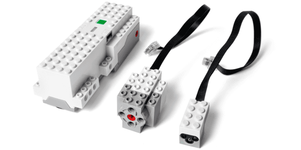 Lego Boost Move Hub, motor and sensor for color and distance