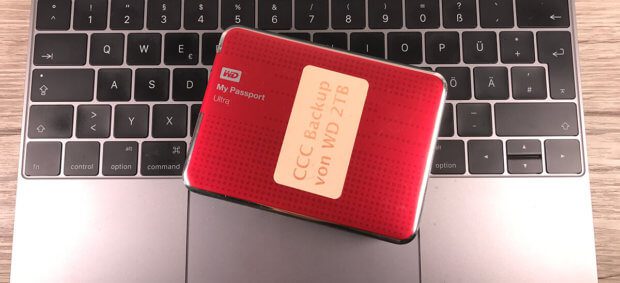 A Fusion Drive can be read out on any Mac if you build both hard drives in a USB housing and plug them into the Mac at the same time.
