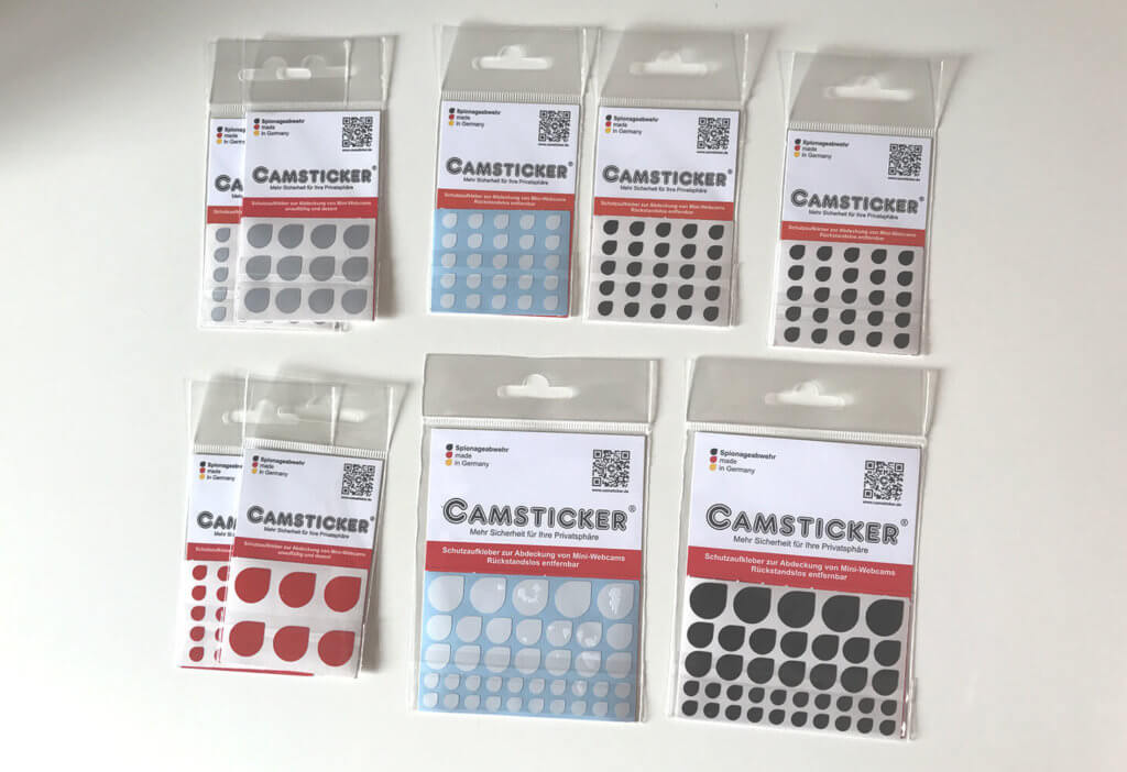 Die Sets von CAMSTICKER® bieten hauptsächliche Varianten in Farben und Größen. Bunte Muster oder nerdige Icons sind nicht der Schwerpunkt des Portfolios. Für meinen Geschmack passt das aber gut zum schlichten Design der Apple Produkte (Fotos: Sir Apfelot).