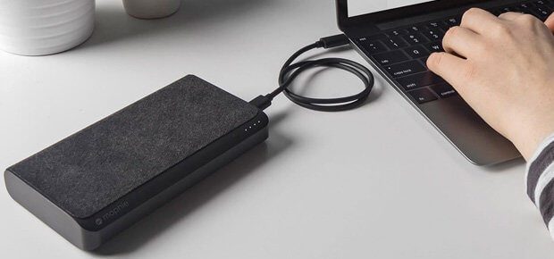 The fabric cover of the new external battery looks noble and, in addition to new charging technology and extensive compatibility, should justify the price of around € 150.