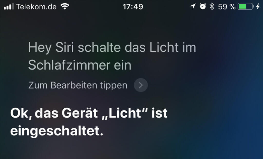 Beautiful new world! So nowadays you can switch lights on and off using Siri in the future. If you are with several people in the household, you should consider whether it is the most practical solution. ;-)