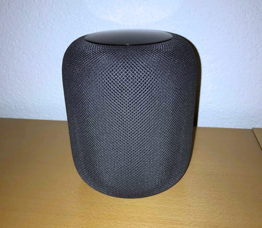 Der HomePod hat schliesslich im Wohnzimmer sein neues Zuhause gefunden.