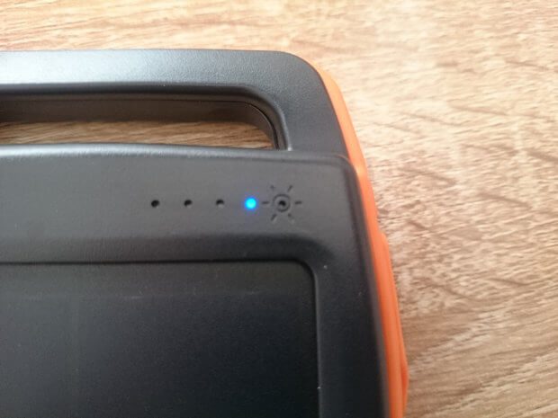 Micro-USB Beim Aufladen über den <a class=
