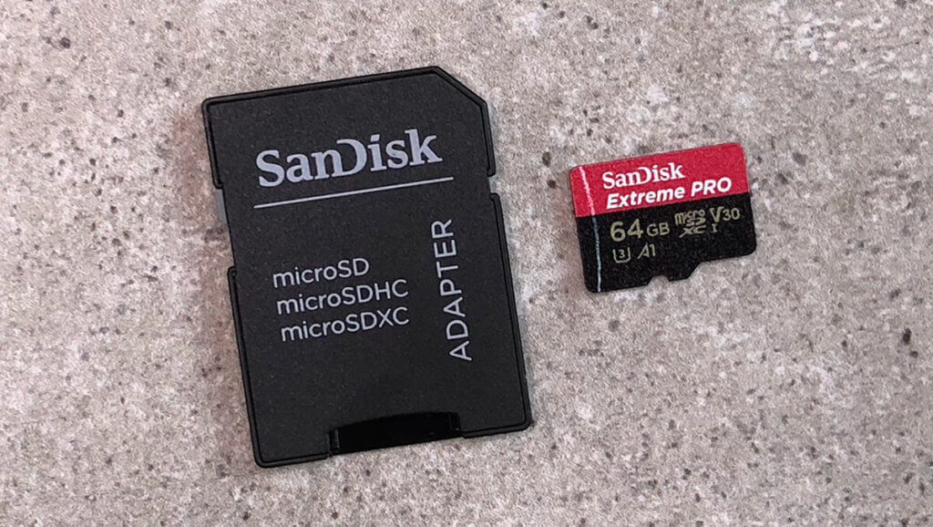 Meine Wahl ist die SanDisk U3 microSD-Karte mit 64 GB. Der Adapter ist natürlich dabei (Foto: Sir Apfelot).