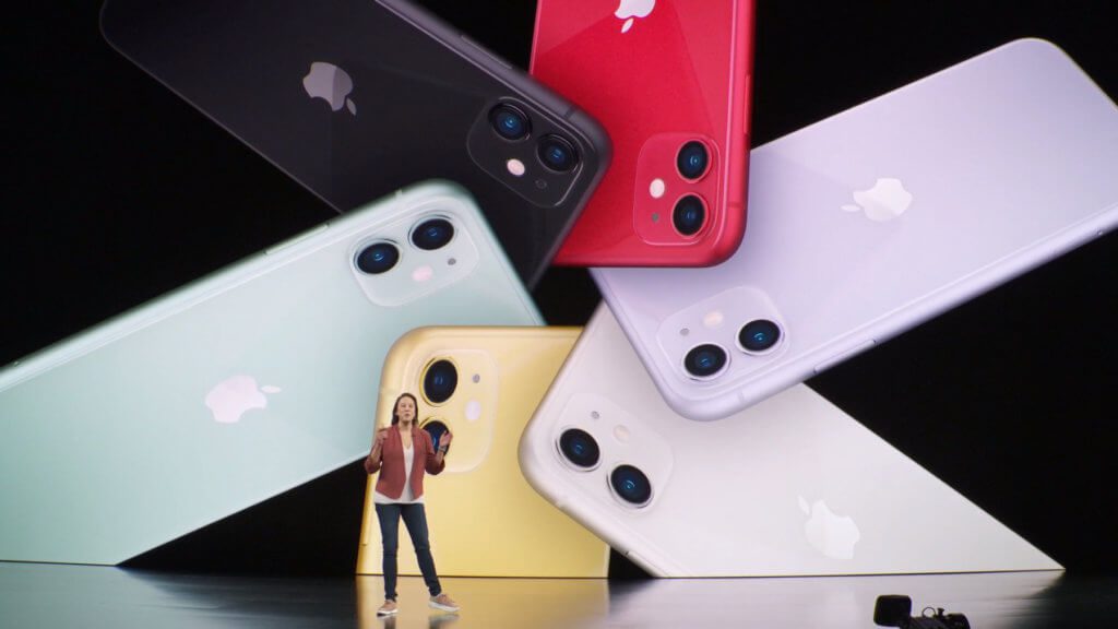 Il nuovo Apple iPhone 11 con doppia fotocamera e iOS 13 è il successore dell'iPhone XR.