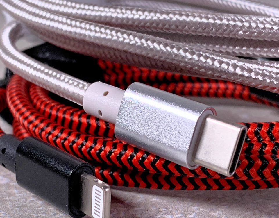 Lightning USB-C charging cable from Veelink