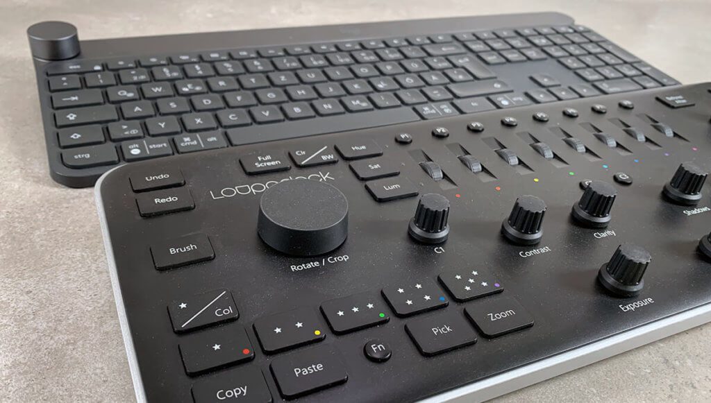 Loupedeck ofrece muchas más perillas e interruptores para operar Photoshop, Lightroom y Premiere, pero ocupa más espacio y es menos configurable en relación con otro software.