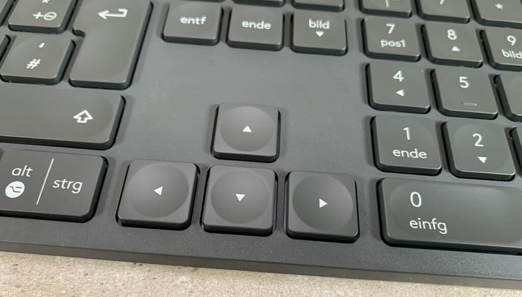 El bloque del cursor es agradablemente grande y las muescas en las teclas también son bastante cómodas al escribir.