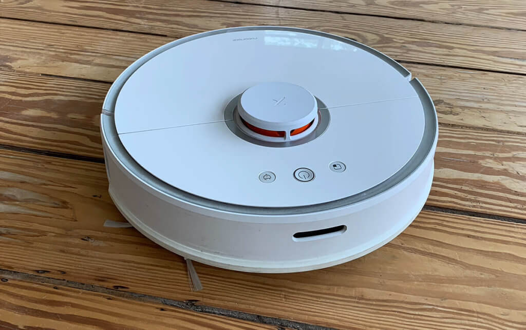 The Roborock S50 has been cleaning our floors for almost three years. A decent job with four cats, but he has mastered it so far without any failure (Photo: Sir Apfelot).