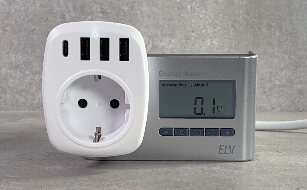 The standby power consumption of the Lencent USB socket is only approx. 0,1 watts, which is negligible in terms of billing, as the annual costs are less than one cent (photos: Sir Apfelot).