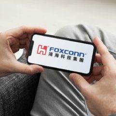 Foxconn zaostrza warunki pracy dla produkcji iPhone'a 12
