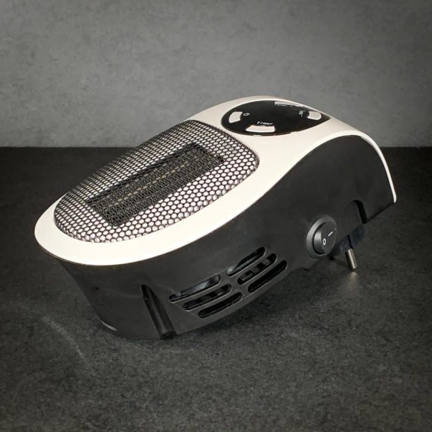 Calentador de mini enchufe Brandson en la prueba