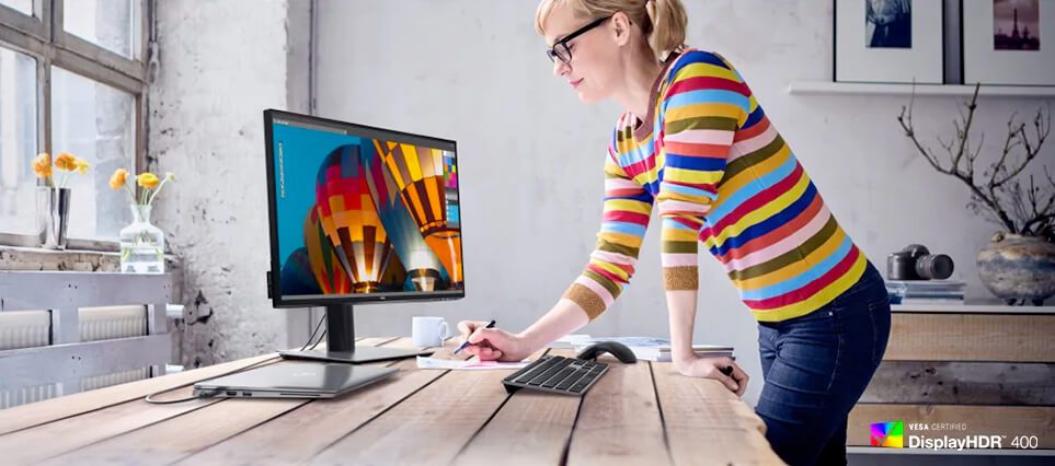Zwei Punkte, die fast alle Benutzer am Dell USB-C-Monitor loben: der umfangreiche Farbraum und das super-scharfe Bild (Foto: Dell).