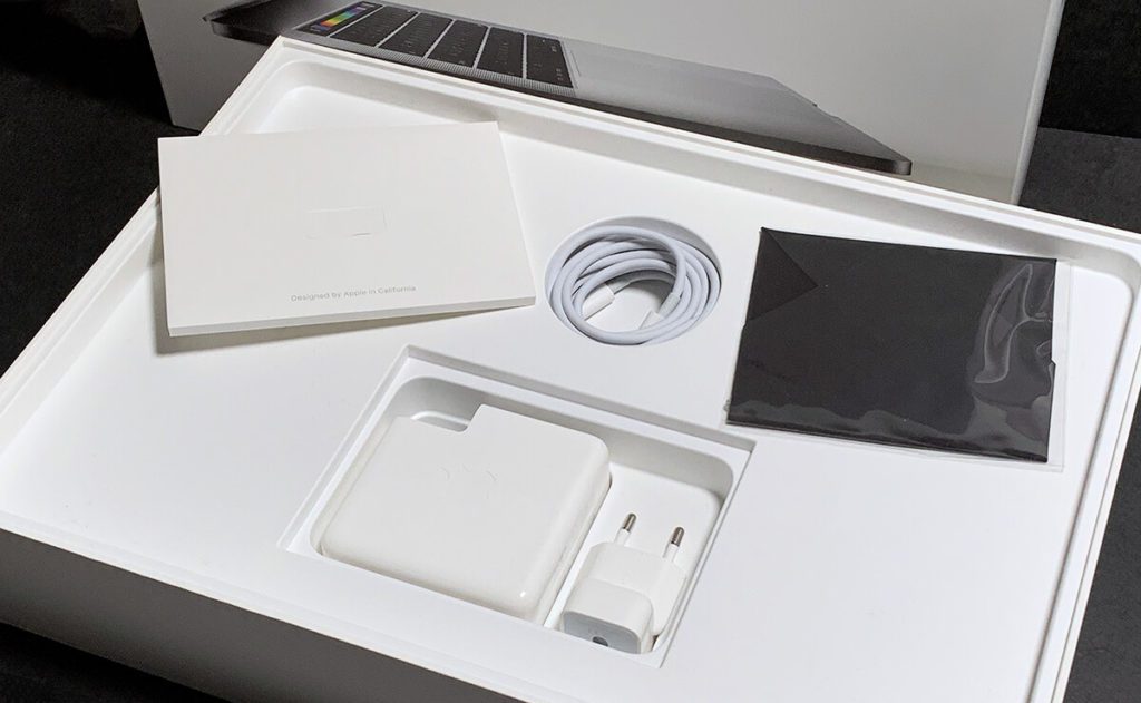 I think it's nice that the MacBook Pro was delivered in the original Apple box - including the accessories.