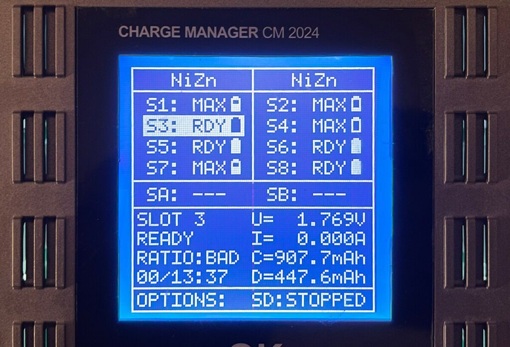 In the standard screen you can see all slots in the overview and can display data from a selected slot at the bottom.