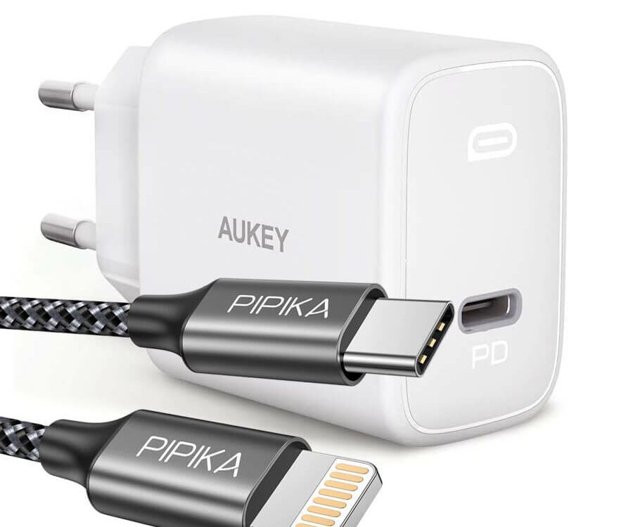 Aukey power supply and Pipika charging cable on offer