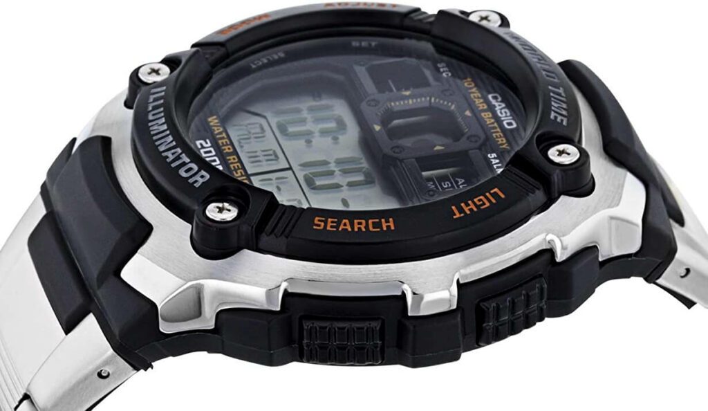 Die Casio AE-2000WD-1AVEF ist eine Armbanduhr für Herren, welche auch für Taucher (ohne Geräte) geeignet ist (Foto: Amazon).