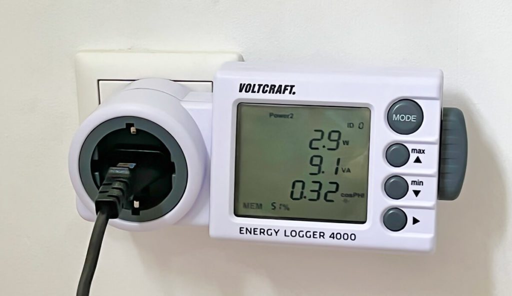 Im Ruhemodus verbraucht der Lifubide X600 Luftreiniger bei mir nur 2,9 Watt und schafft trotzdem 120 Kubikmeter Luft pro Stunde durch seinen Filter (Fotos: Sir Apfelot).
