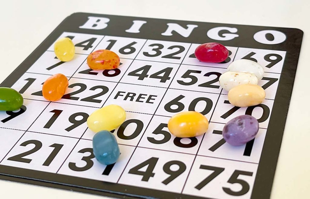 Wir verwenden die Jelly Beans gerne als Markierung bei Bingo… wenn die Runde um ist, kann man alle Jelly Beans aufessen (Foto: Sir Apfelot).