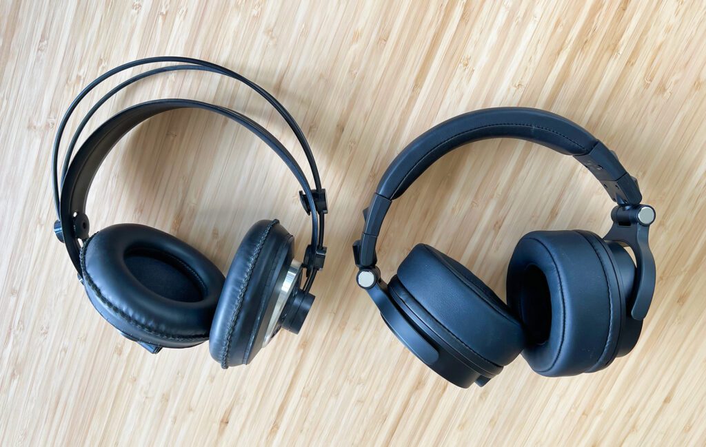 On the left are the AKG K240 MK II and on the right the OneOdio Monitor 60 - sound-wise they are quite similar, but the OneOdio headphones offer a bit more bass power.
