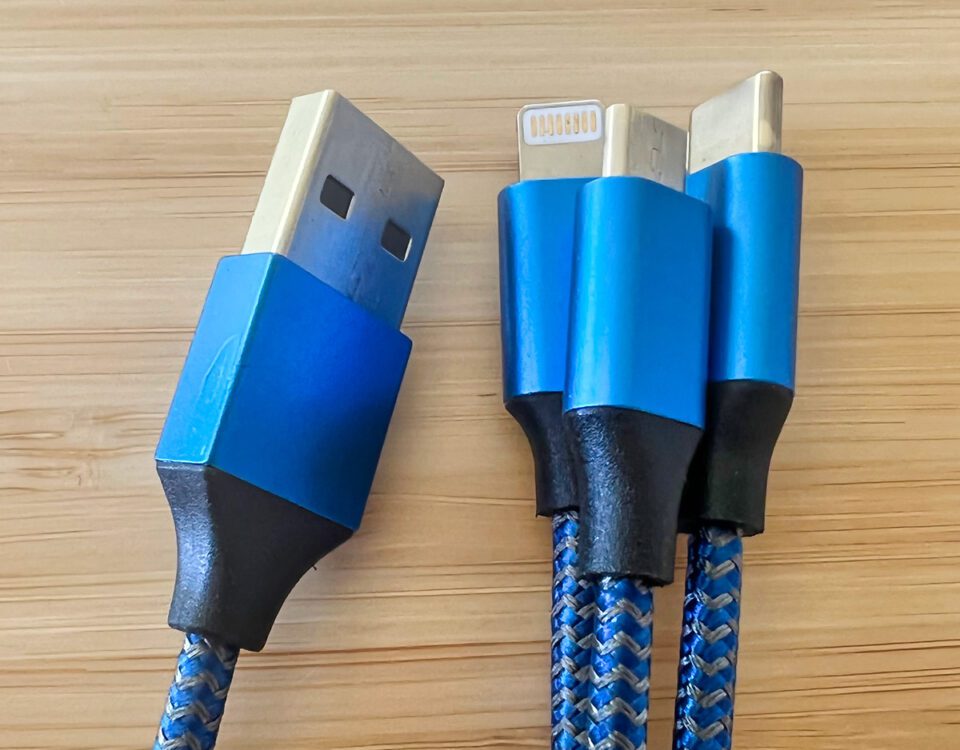 Multi USB charging cable photo