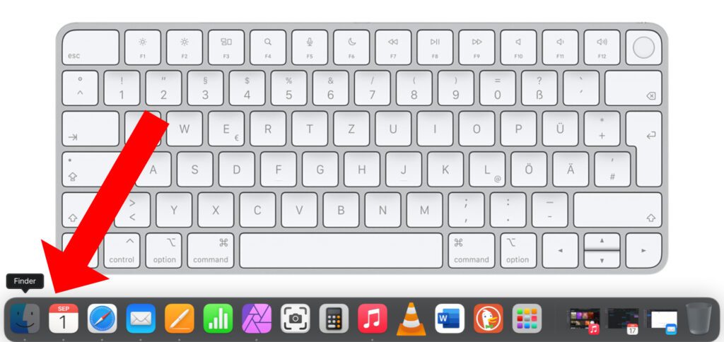 Ihr wollt ohne Trackpad und ohne Maus per Tastatur in das Mac-Dock springen? Dann findet ihr hier die passende Anleitung dafür. Hier findet ihr die Tastenkombination und Schaubilder, um mit der Tastatur im macOS-Dock zu navigieren.