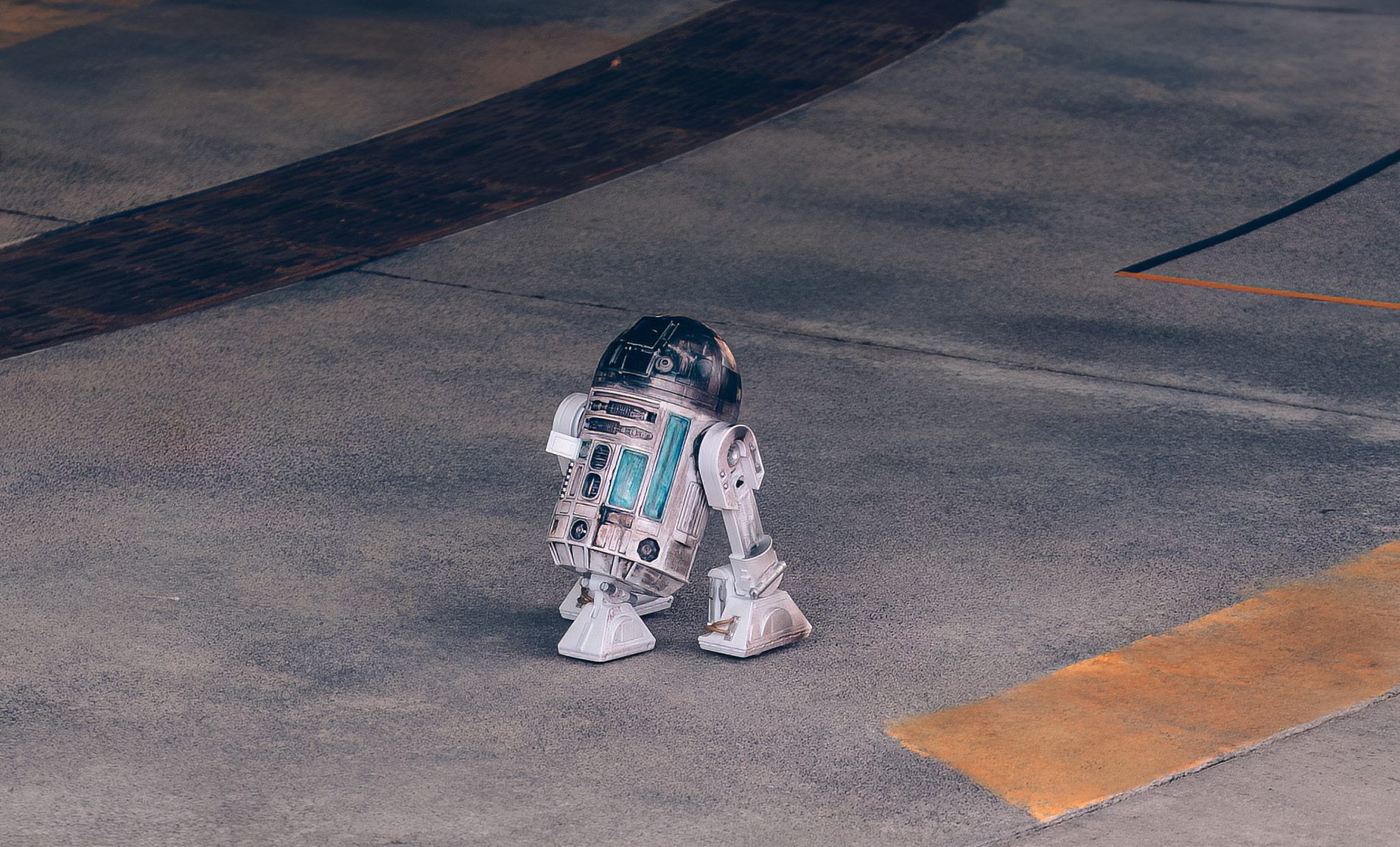 Der Name von R2D2 aus Star Wars hat eine lustige Herkunft, die weiter unten erklärt wird (Foto: Unsplash).
