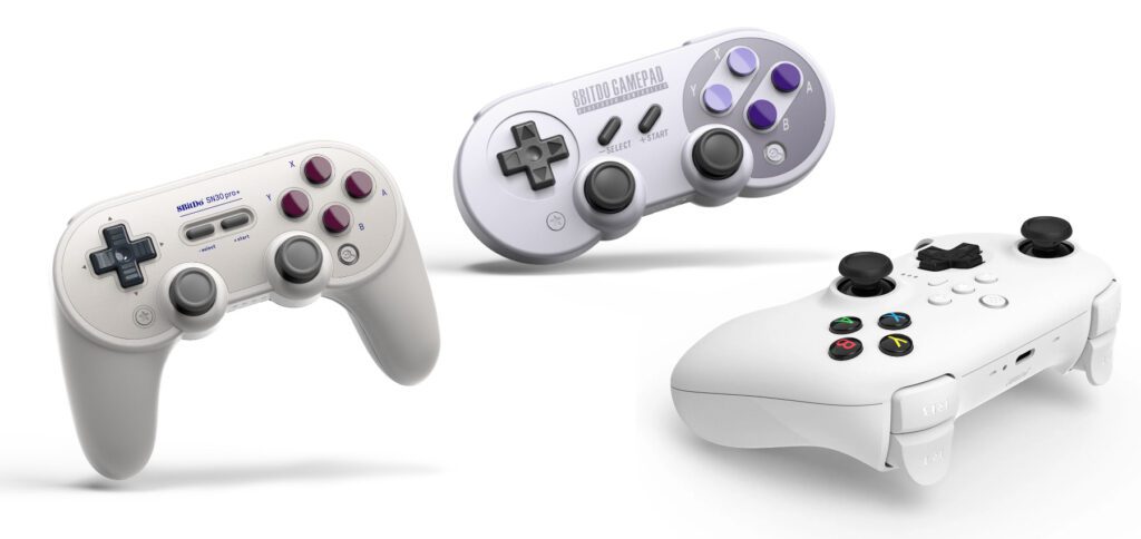 These and other 8BitDo controllers can be paired with the Mac, iPad, iPhone and Apple TV as video game controls. In this guide you will find all model designations, help for the connection via Bluetooth and cable as well as for remapping. Image source: 8BitDo