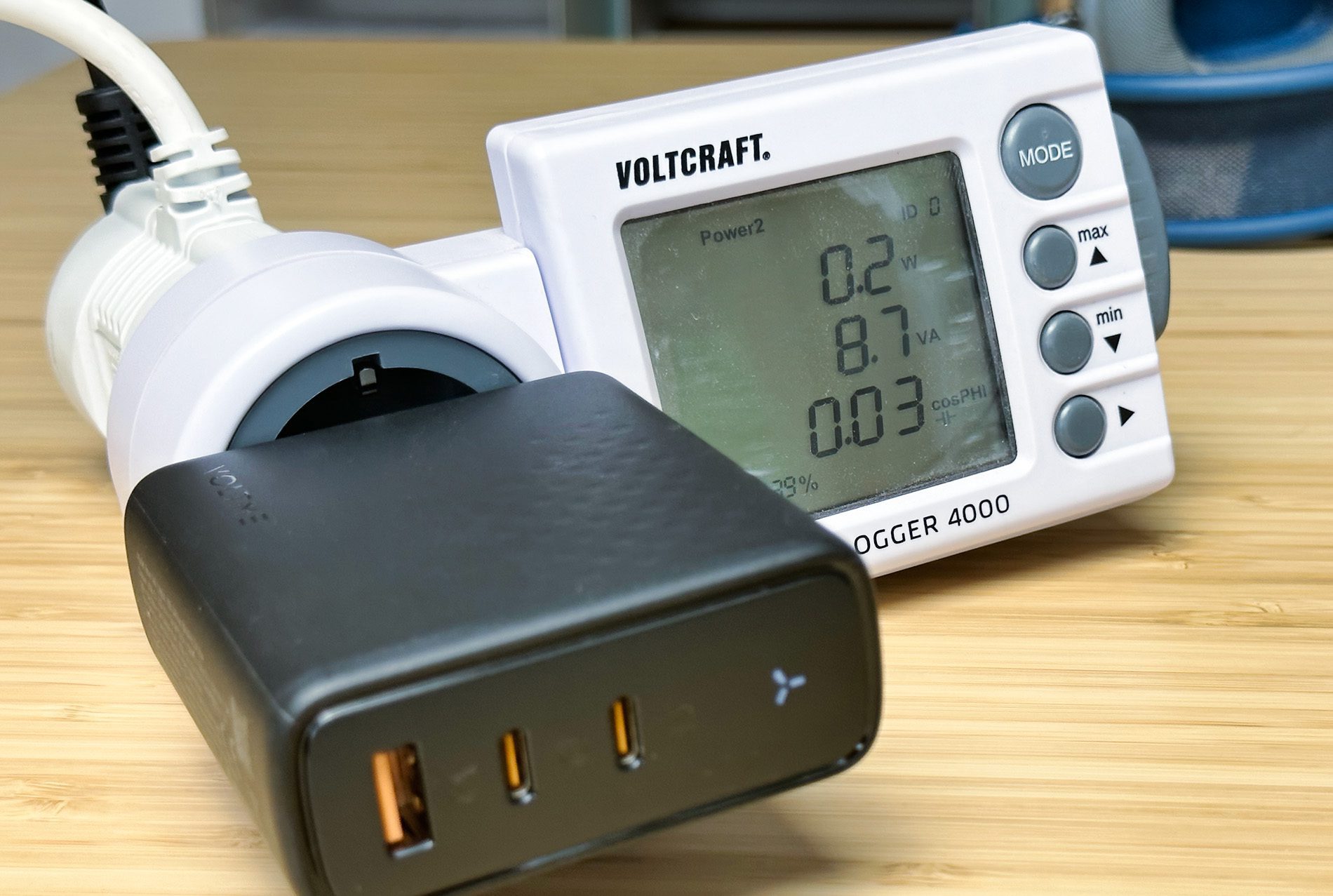 Nur 0,2 Watt konnte ich als Stand-by-Stromverbrauch beim Voltme Rewo 140 messen – ein sparsames Netzteil.