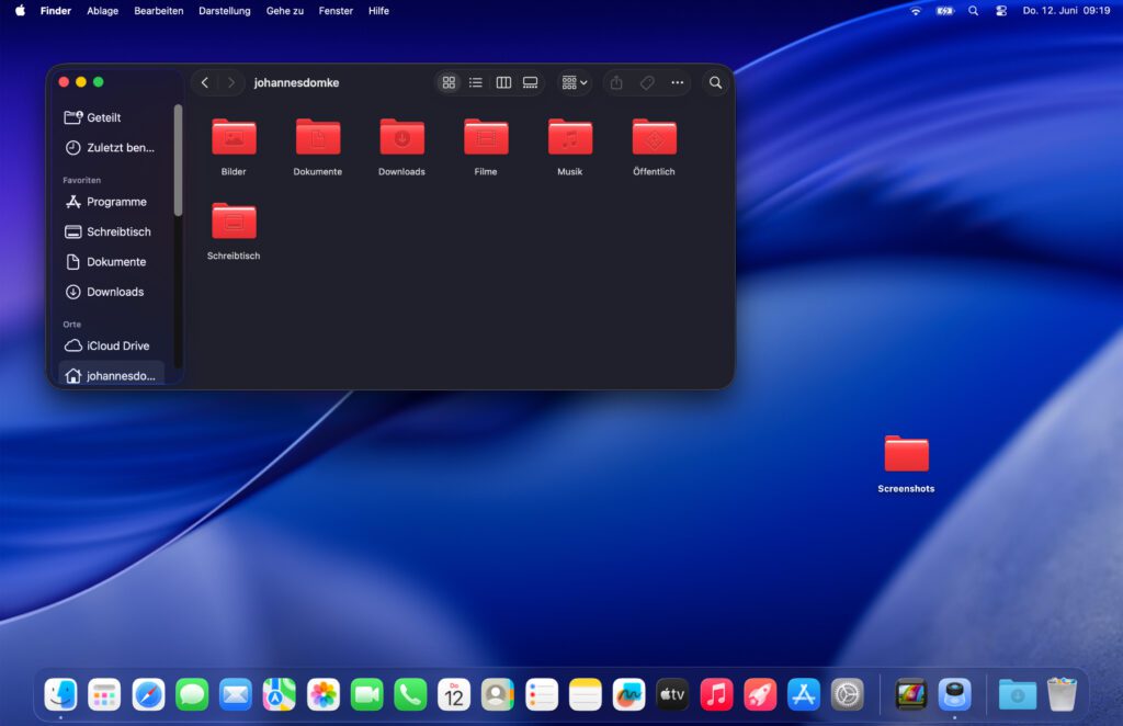 Wurden die Ordner über die macOS-Systemeinstellungen eingefärbt, gilt die Farbe für alle Ordner (die nicht außerdem individuell gestaltet wurden).