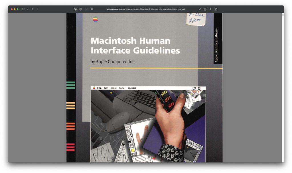 In der Sammlung enthalten: Die 'Macintosh Human Interface Guidelines' von Apple aus dem Jahr 1992.