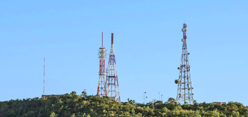 Am iPhone und iPad die Standortbestimmung im Mobilfunknetz einschränken: Nach dem Update auf iOS 26.3 oder iPadOS 26.3 funktioniert das auf einigen Geräten. Was genau die Funktion gegen Handy-Ortung bewirkt, zeige ich in diesem Ratgeber auf.